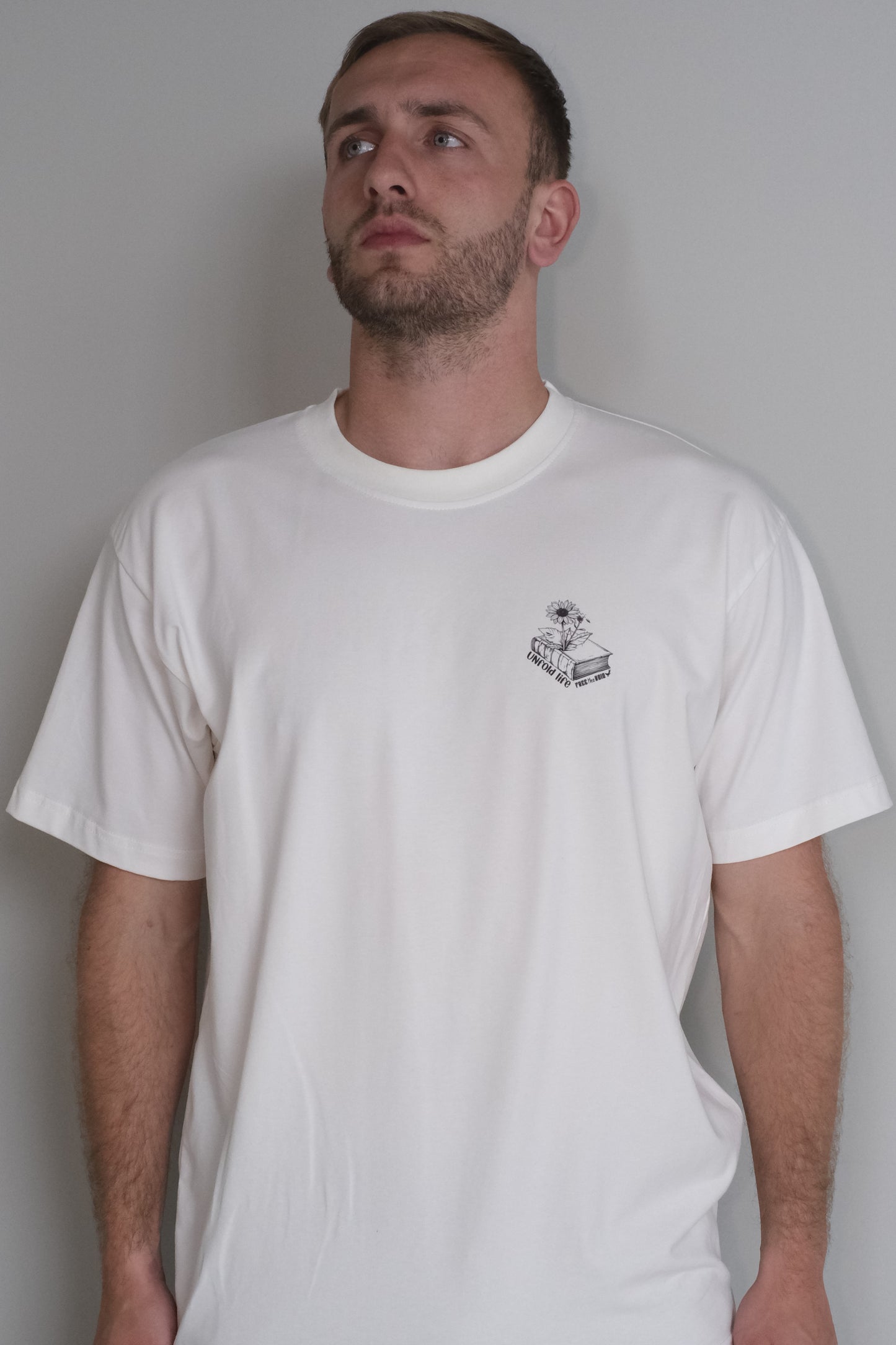 Life Blooms Regular Tee off-white