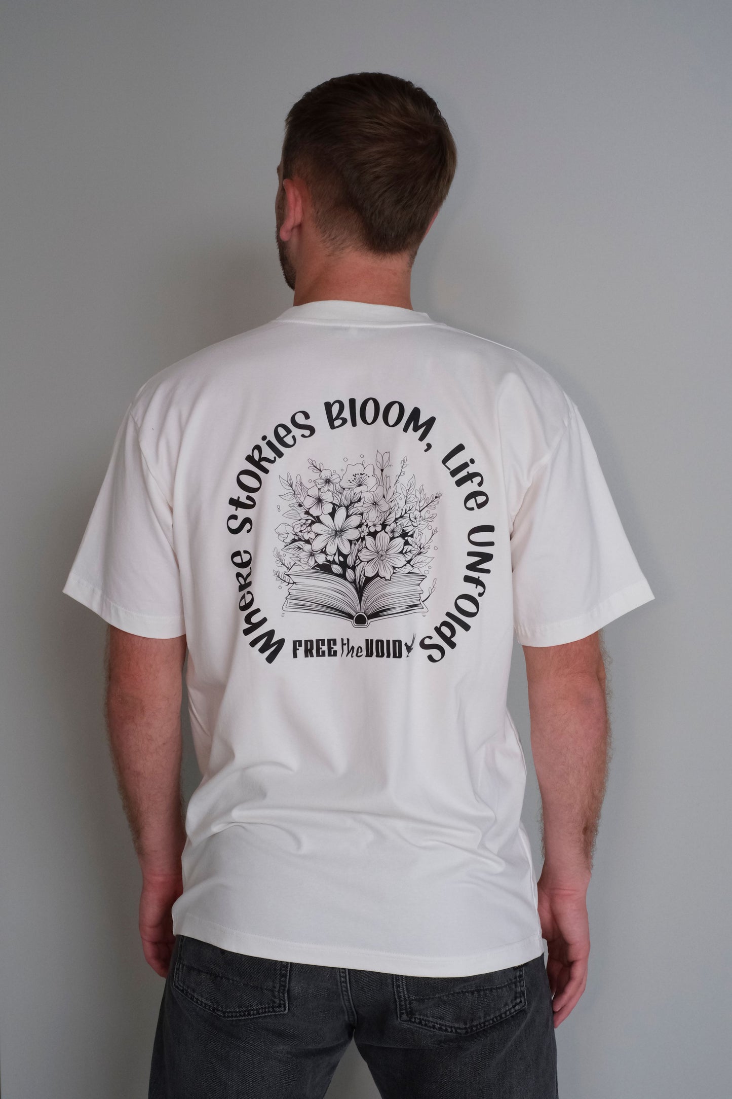 Life Blooms Regular Tee - Wit