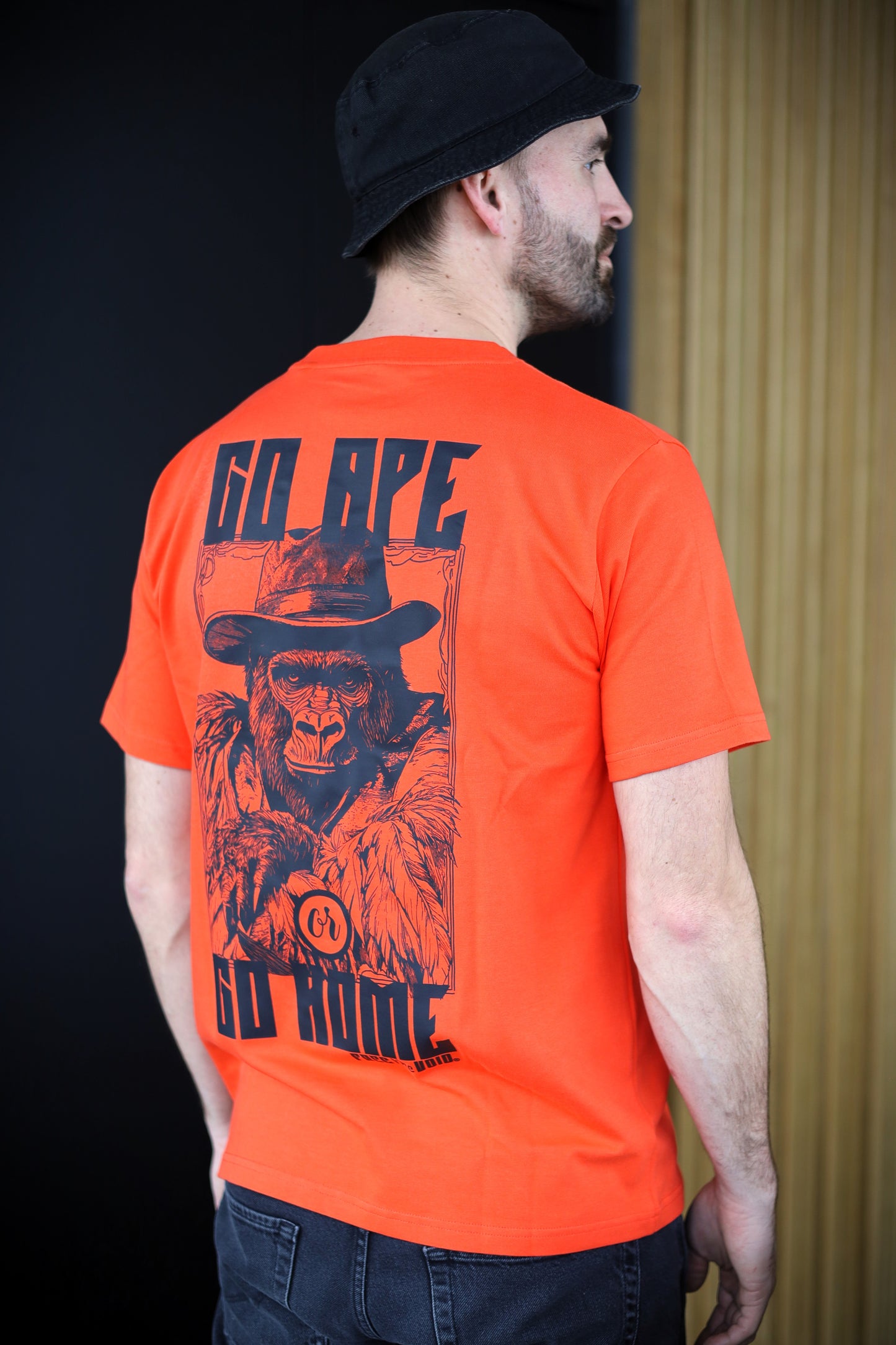 Go Ape or Go Home Regular Tee - Oranje