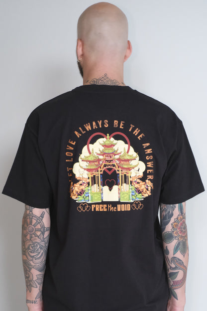 Love is the Answer Regular Tee - Zwart