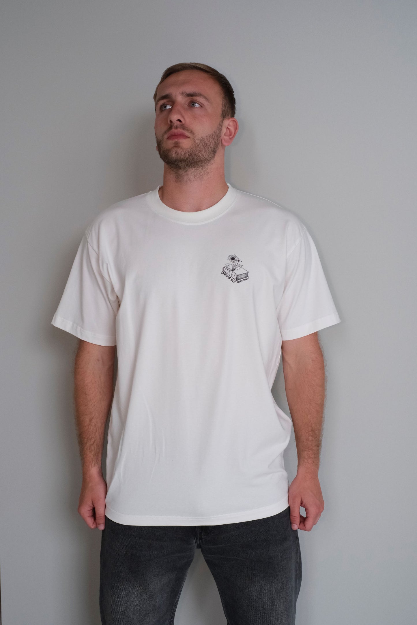 Life Blooms Regular Tee off-white